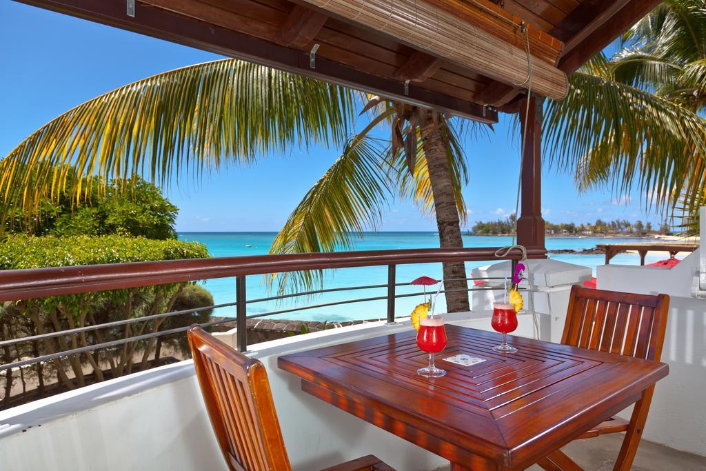 Le Beachclub Pereybere Beach Buitenkant foto