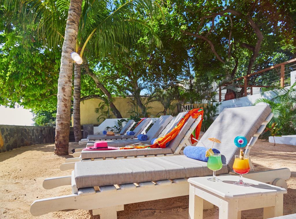 Le Beachclub Pereybere Beach Buitenkant foto