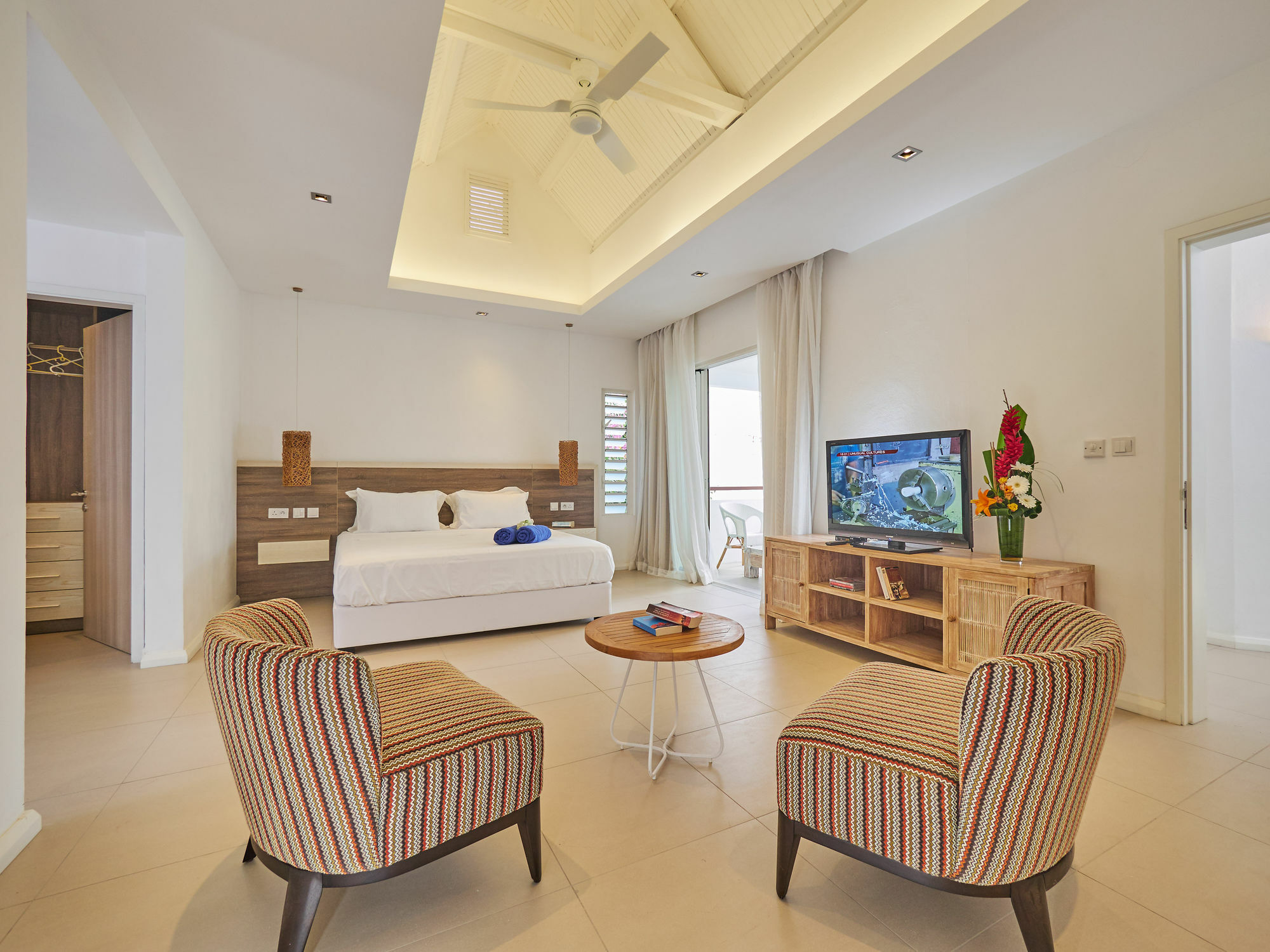 Le Beachclub Pereybere Beach Buitenkant foto