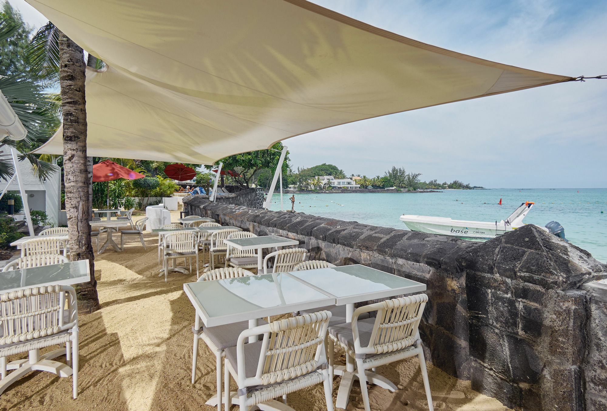 Le Beachclub Pereybere Beach Buitenkant foto