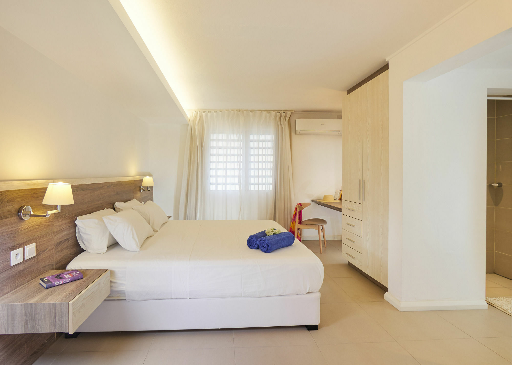 Le Beachclub Pereybere Beach Buitenkant foto